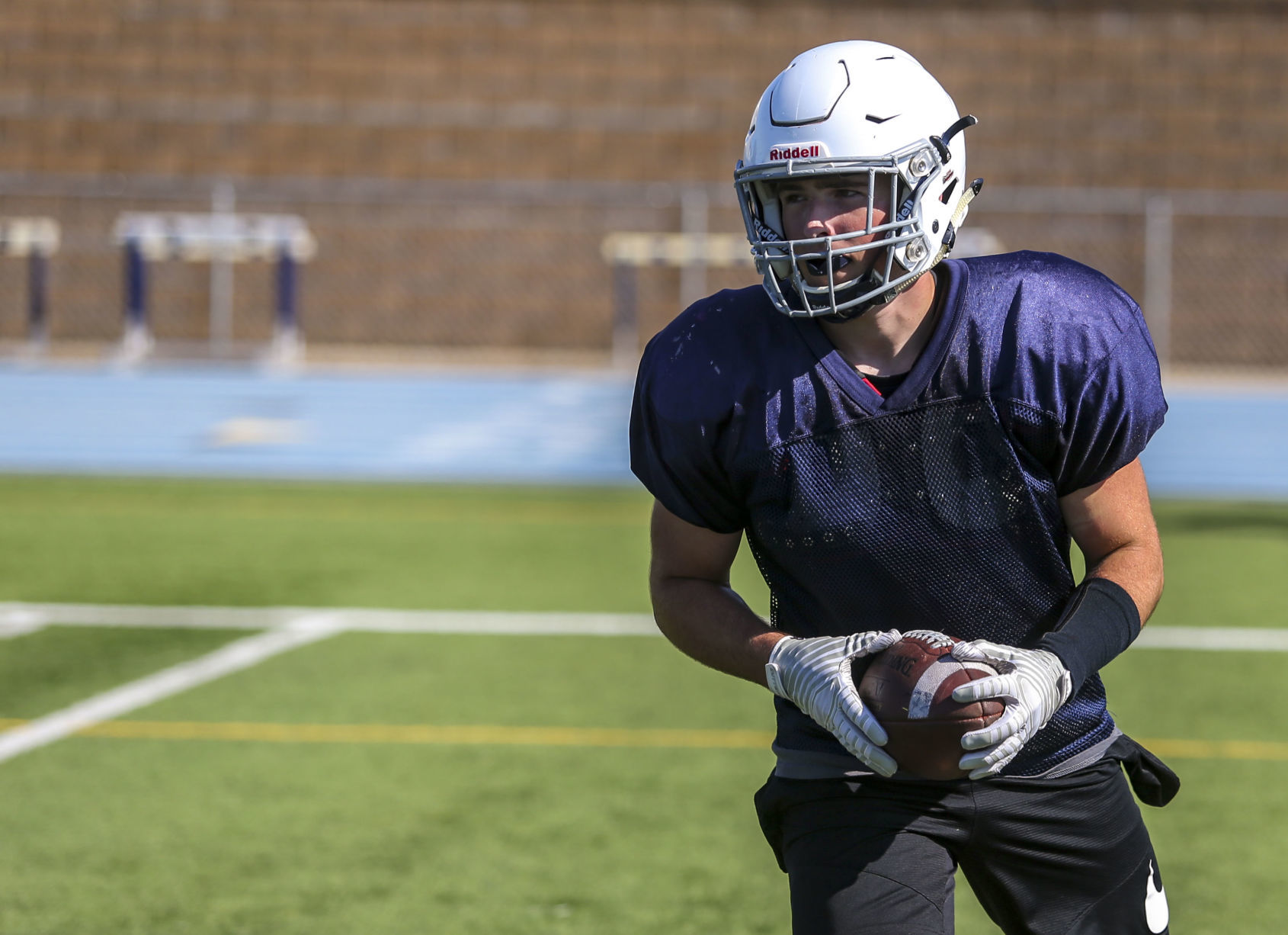 081519-qct-spt-pv-football-023